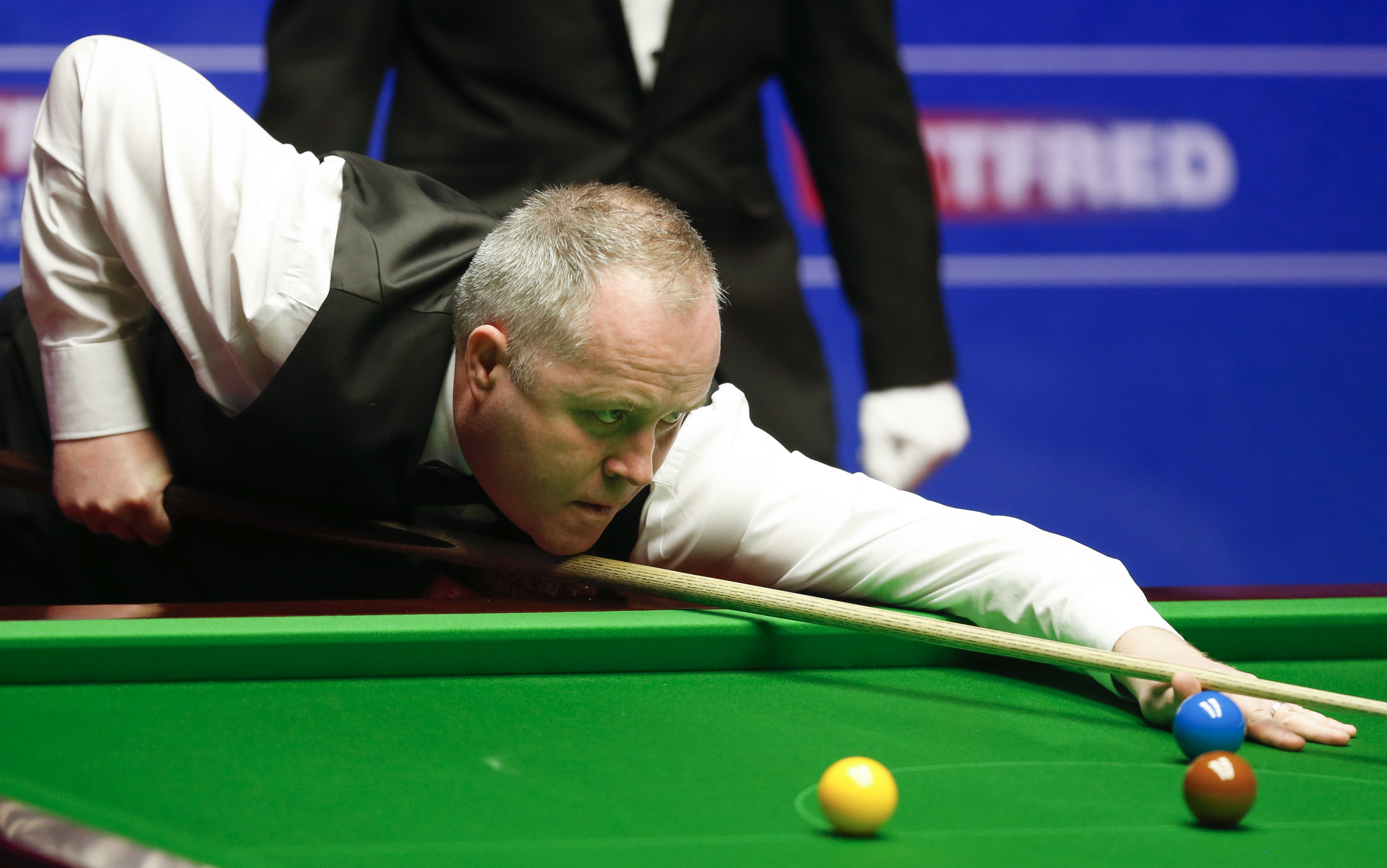 他不适合莫 他不适合莫